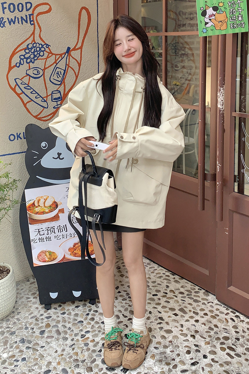 韩版米白色连帽工装外套女2025春秋季新款宽松显瘦休闲设计感上衣,女装短外套,Yologo