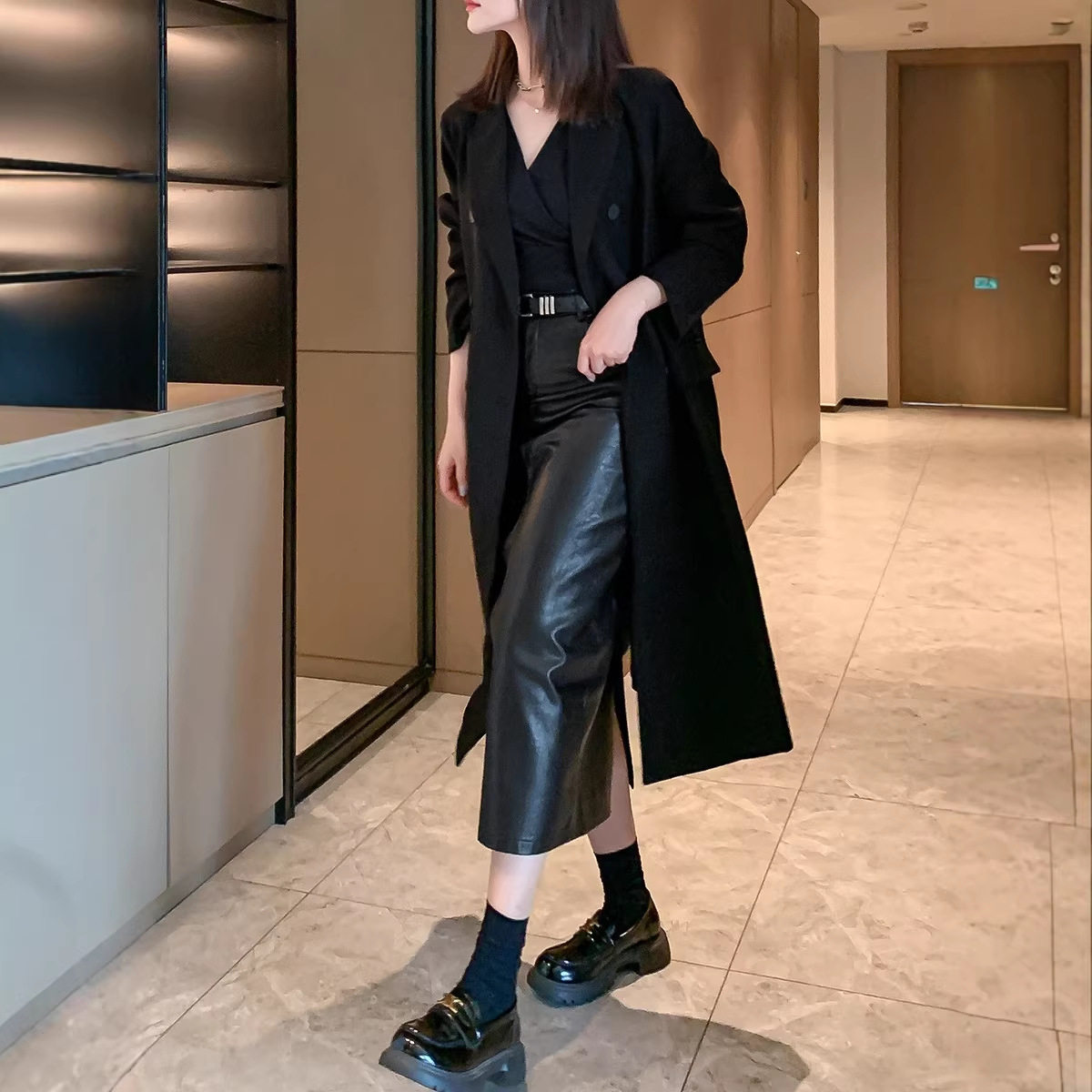 春秋新款200斤大码长款西装外套女胖mm宽松休闲过膝垂感风衣92190