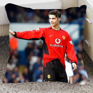 C罗抱枕罗纳尔多同款靠枕汽车靠垫宿舍沙发卧室靠垫朋友生日礼物