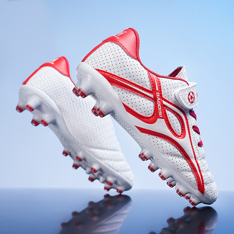 透气孔魔术贴儿童足球鞋长钉碎钉男童鞋小学生比赛训练运动鞋爆款