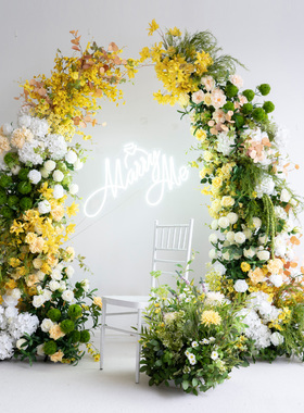 婚礼仿真花装饰森系黄色牛角拱门花艺户外求婚仪式场景布置道具