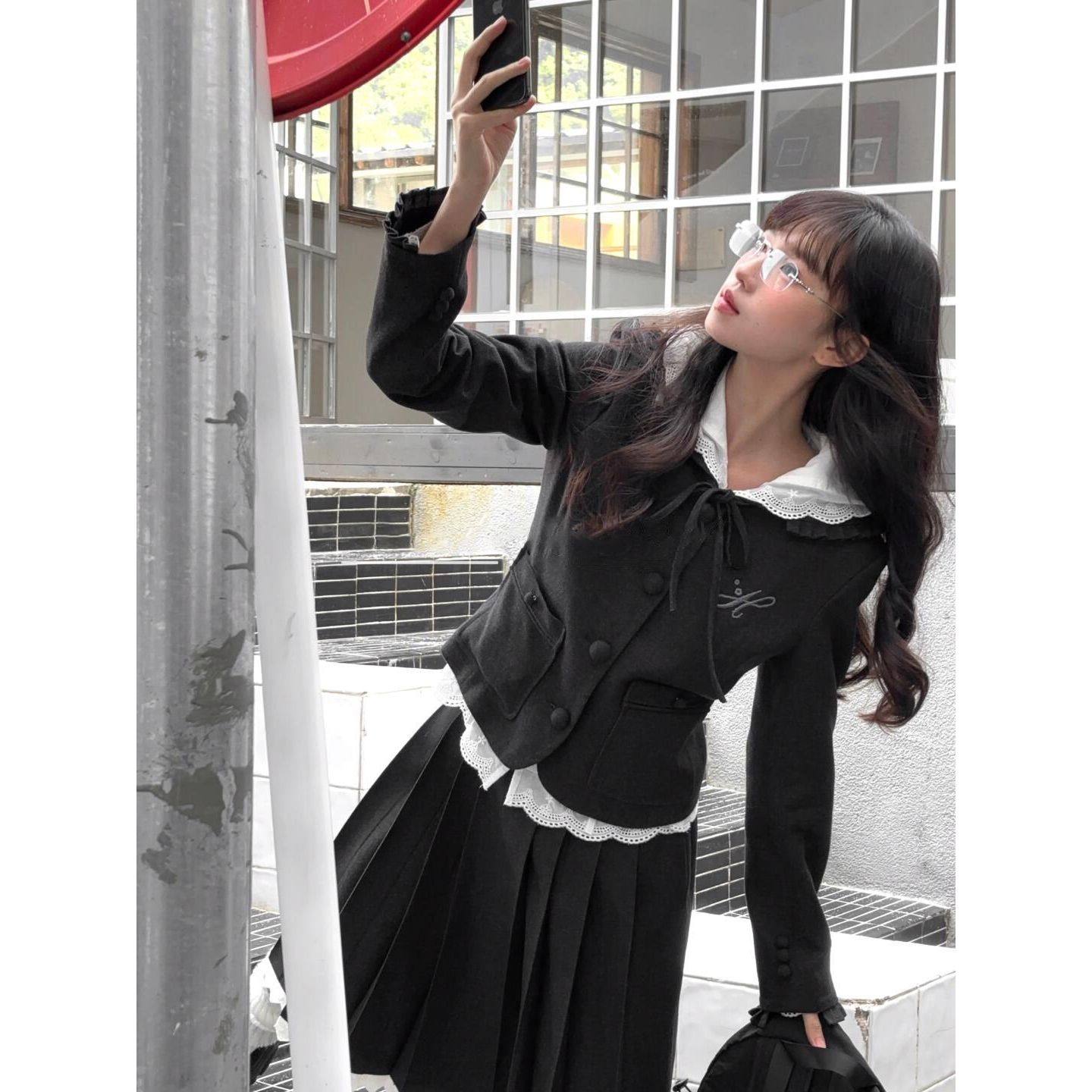 韩系学院简约风翻领荷叶边刺绣西服+百褶裙+连帽衬衫三件套冬套装