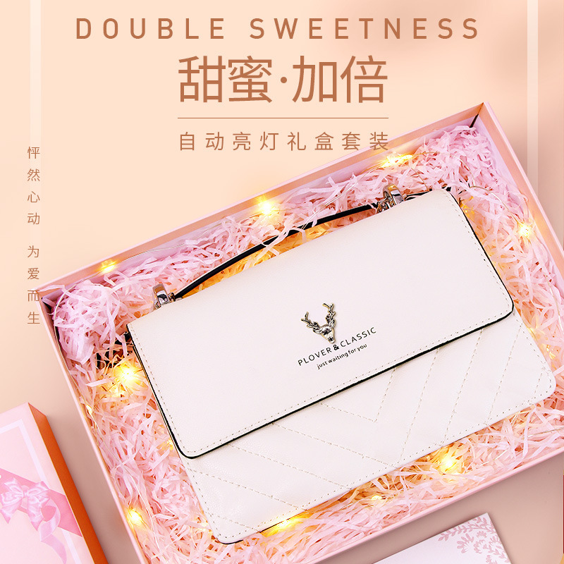 真皮女包包夏季新款鹿头包女高级感菱格链条单肩斜挎包生日礼