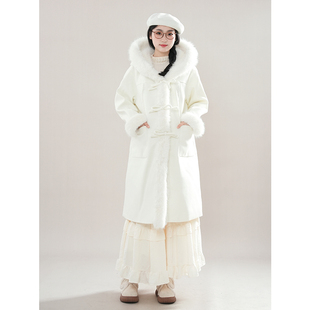 甜美气质连帽毛领设计蝴蝶结扣学院风毛呢大衣 新款 天山暮雪 冬装