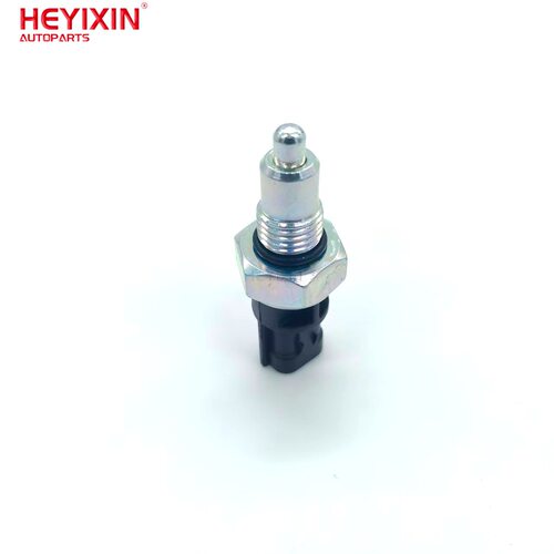 37610-76G10适用铃木倒车灯开关传感器3761076G10