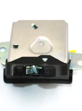 适用于02-06年威驰行李箱锁块 尾箱盖锁机64610-0D010