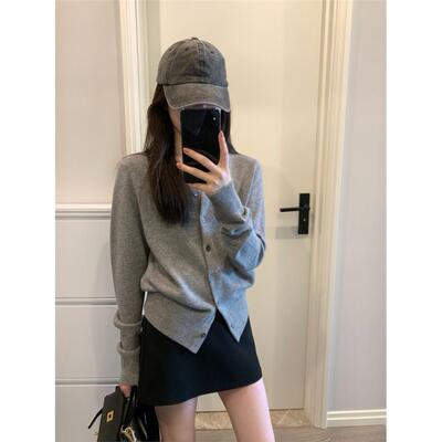 老钱风灰色高级感针织开