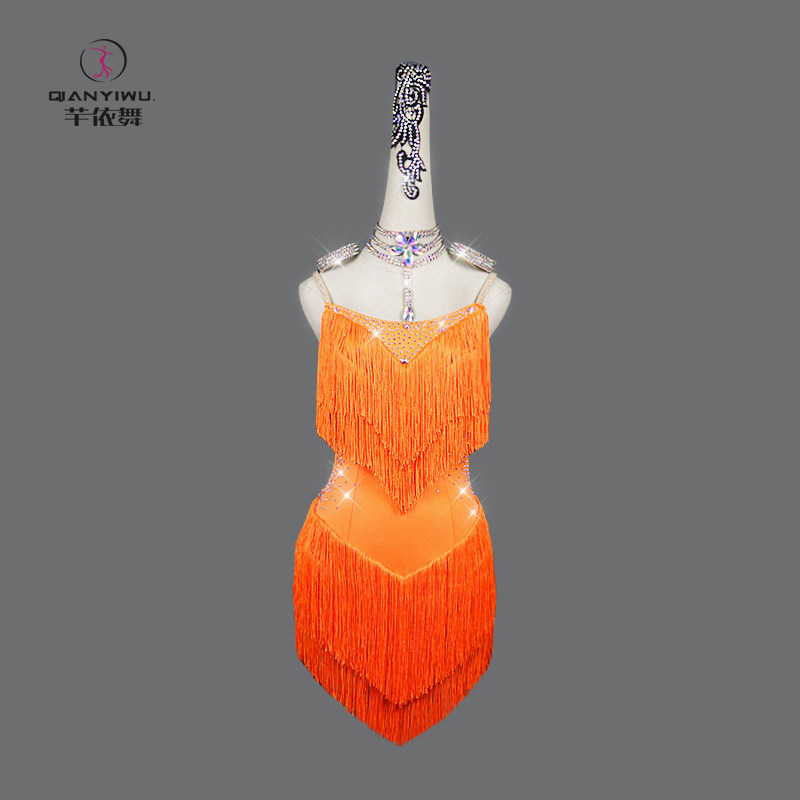 2026新款拉丁舞比赛表演出服性感吊带露背钻显瘦solo舞台女流苏裙