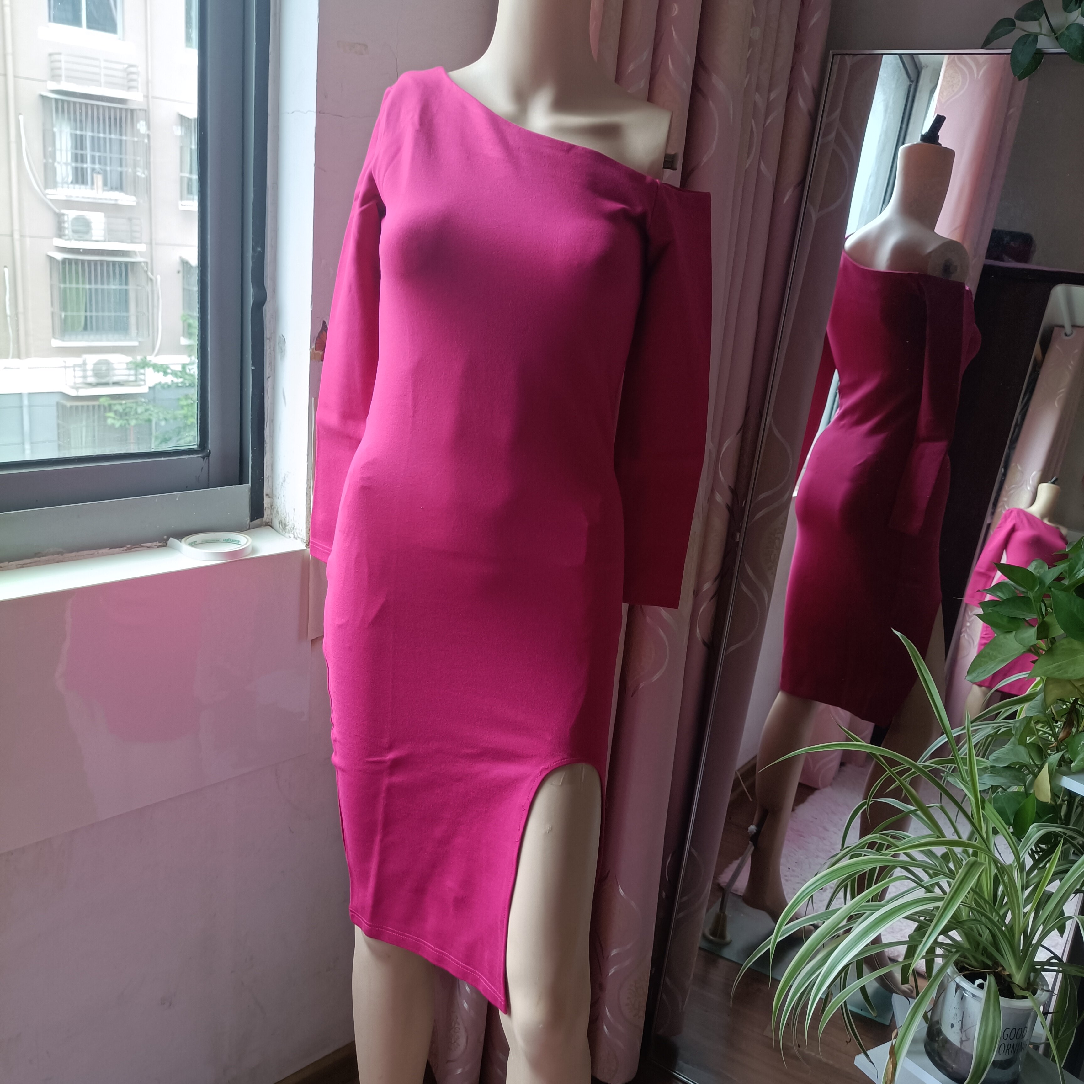 跨境欧美性感一字肩长袖连衣裙修身显瘦包臀裙斜肩演出服平时穿