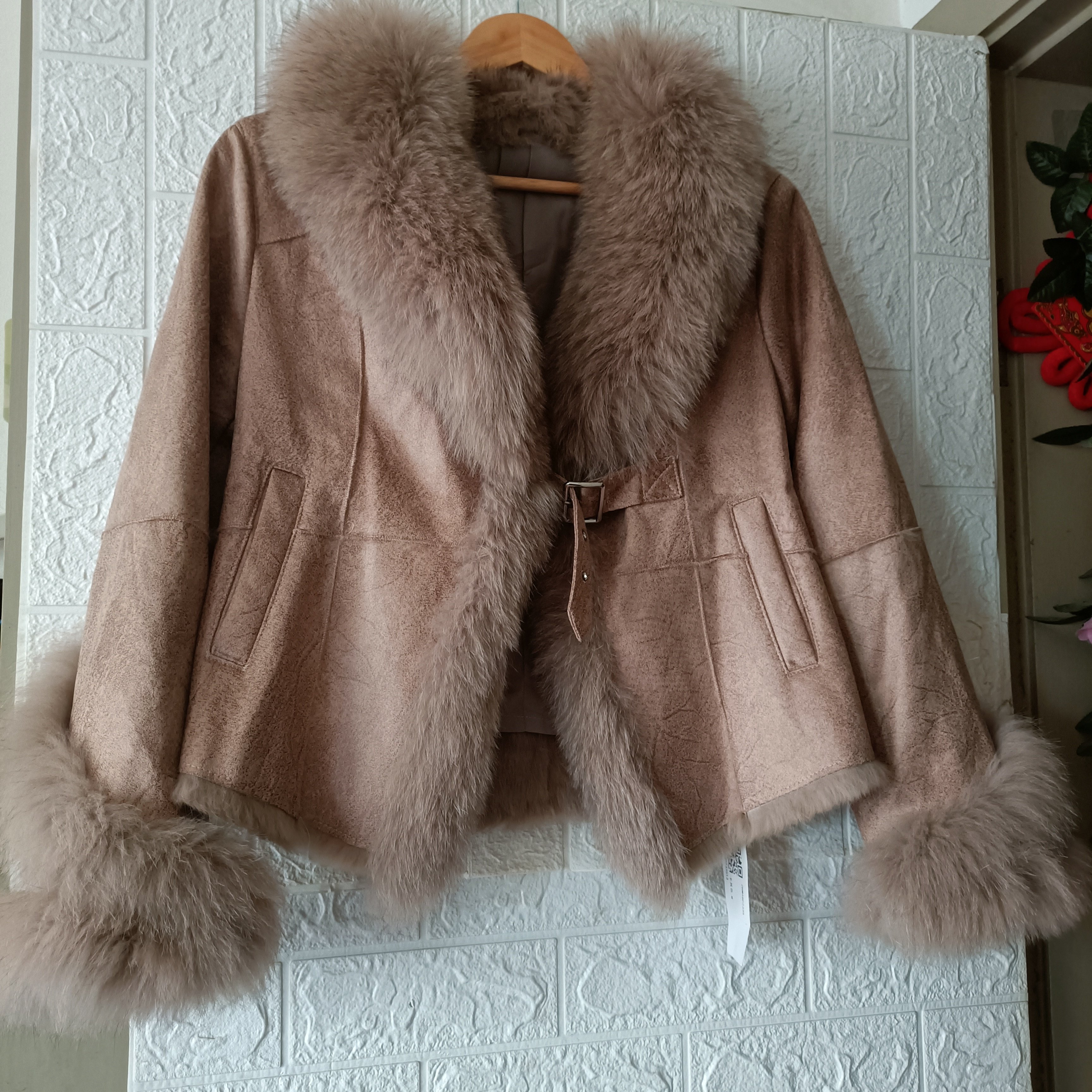 皮草皮衣兔毛皮毛一体复合修身短款大狐狸毛领小个子皮草外套特价