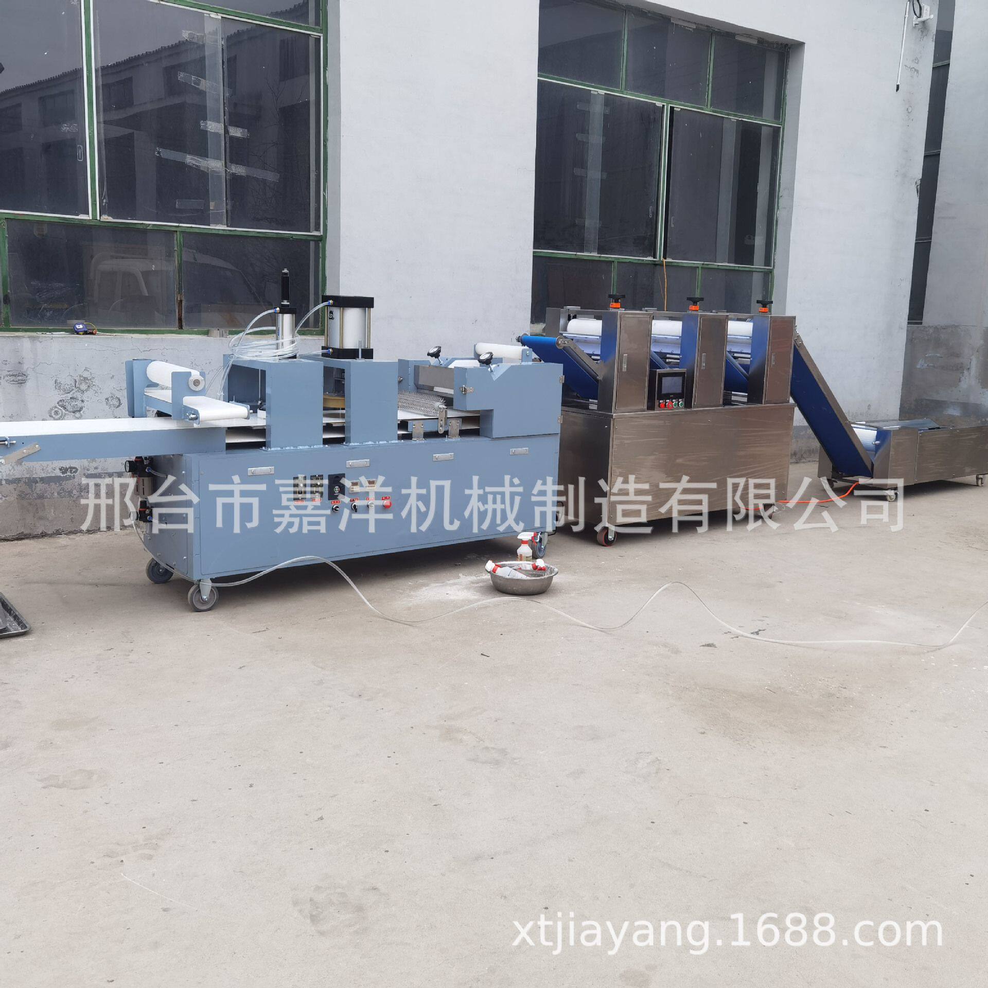 白吉馍全自动饼坯流水线 肉夹馍烧饼披萨饼馕饼成型机生产线