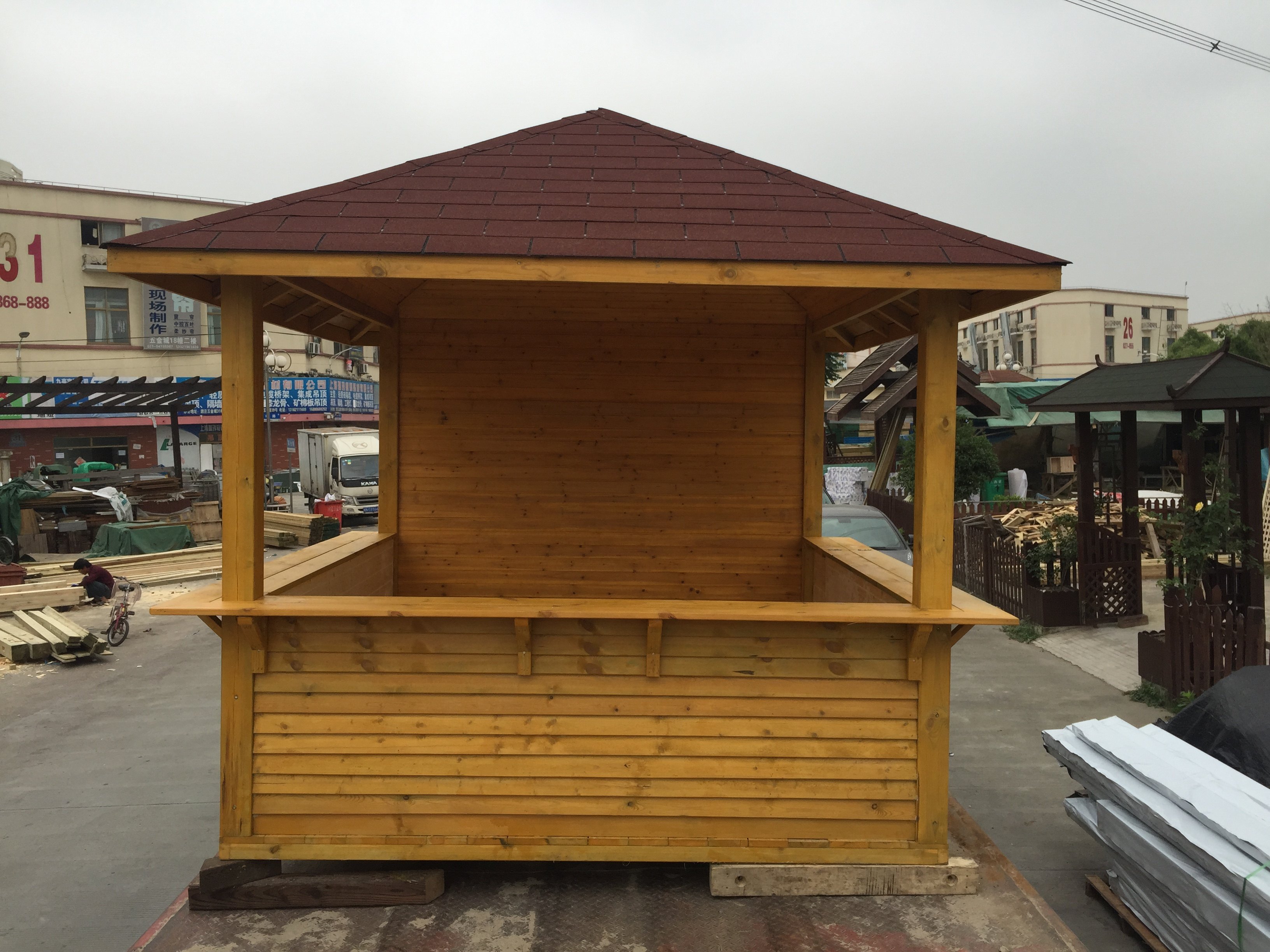 户外移动商业街售货亭防腐木组装小卖部木屋景区流动奶茶屋保安亭