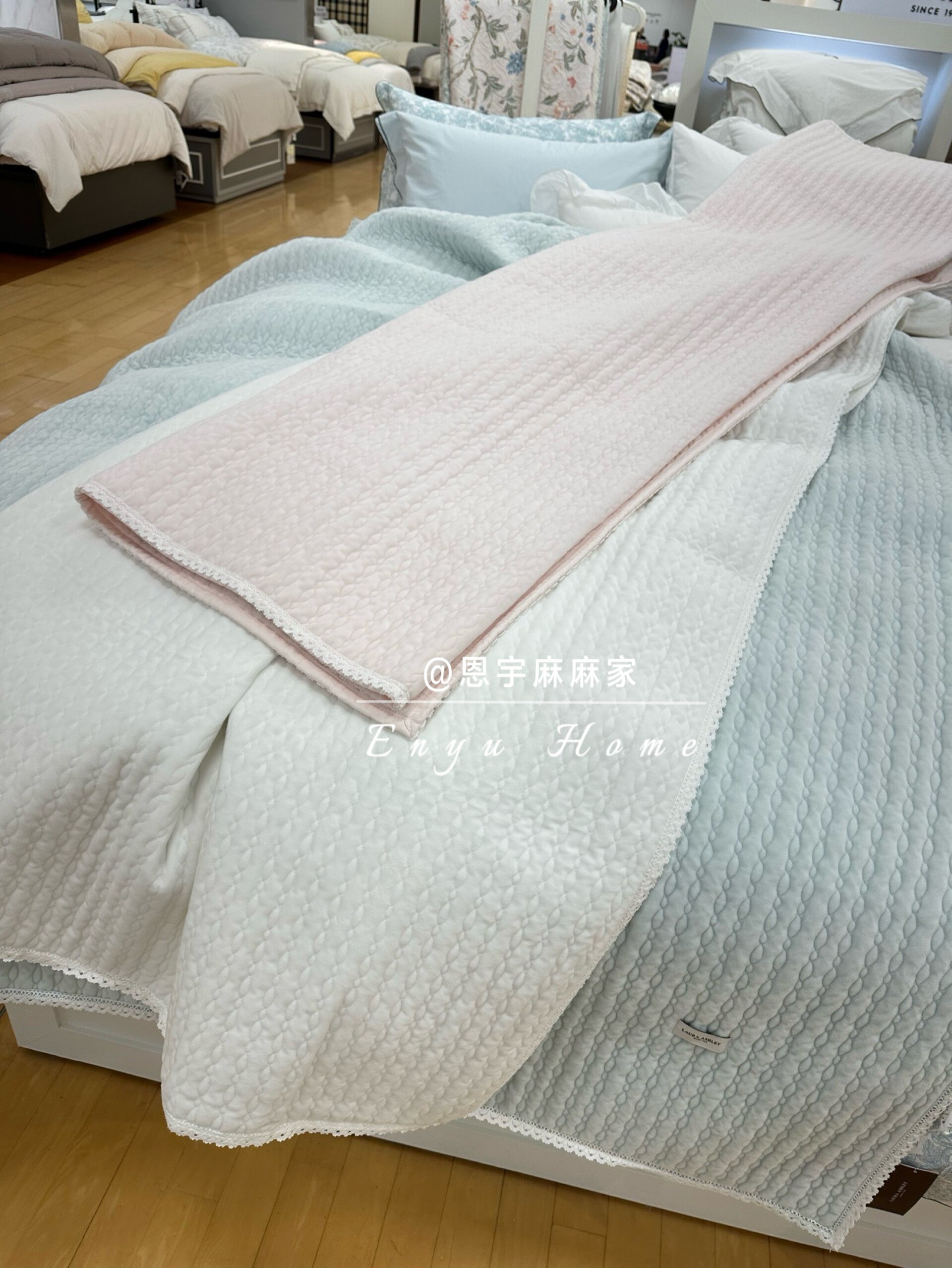 韩国正品代购高端品牌LauraAshley秋冬款天鹅绒蕾丝边床盖