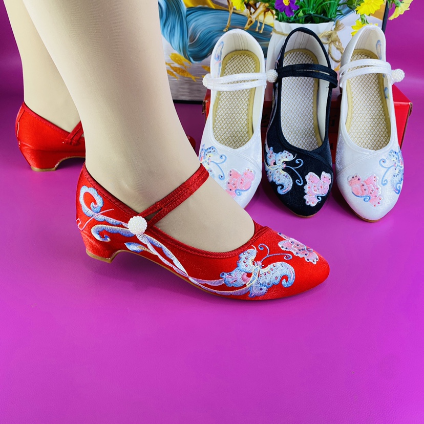 老北京花布鞋女民族风方跟鞋缎面刺绣花鞋妈妈鞋舒适软底广场舞鞋