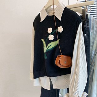 黑色刺绣背心针织马甲叠穿衬衫韩系女秋冬新款两件套毛衣上衣女装