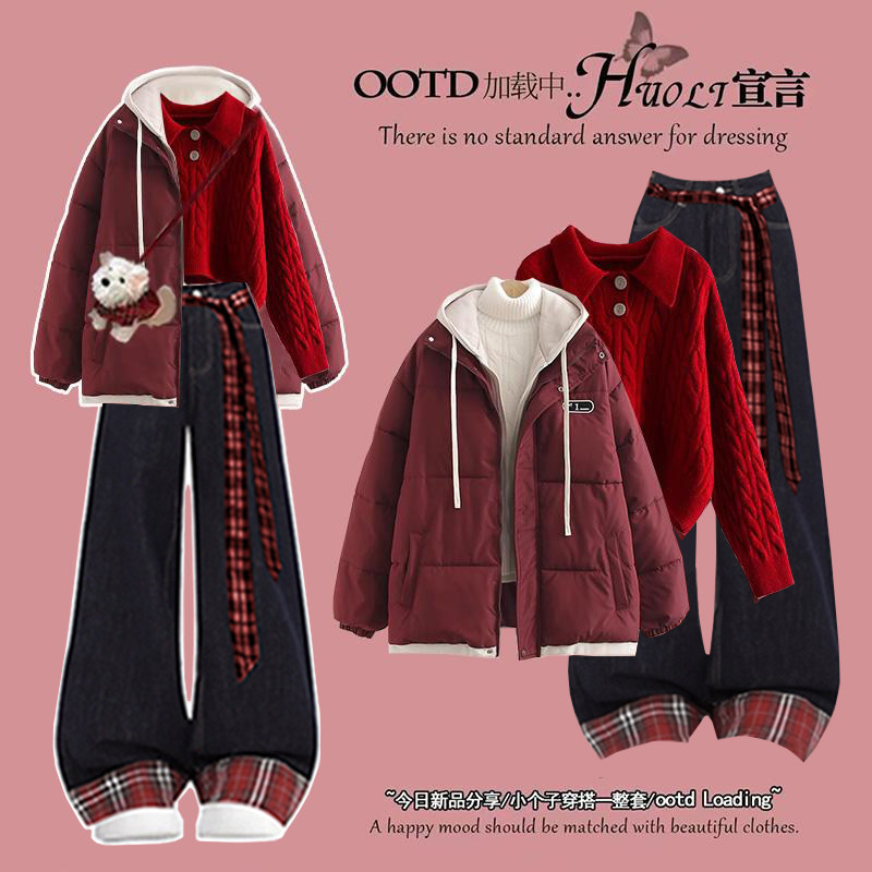 2025冬季套装女韩版宽松红色假两件棉服翻领毛衣牛仔裤三件套