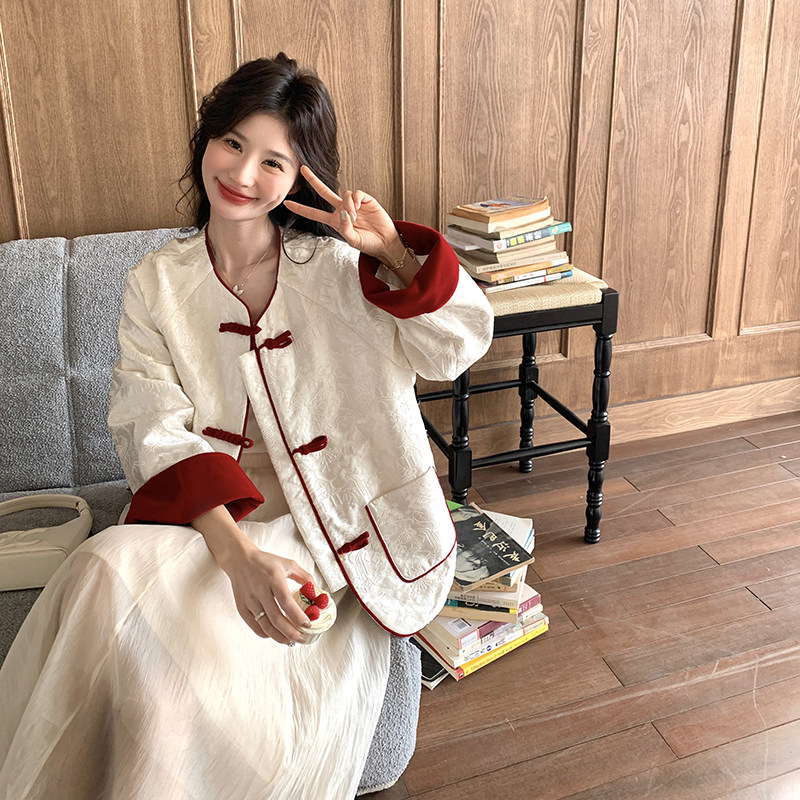 高级感新中式白色外套丝绒拼接翻袖廓形宽松上衣国风女装2025新款,女装套装/套裙,依依服饰