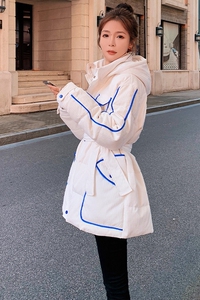 2021新款工艺面料小个子包边连帽服 M62-P165控248图片