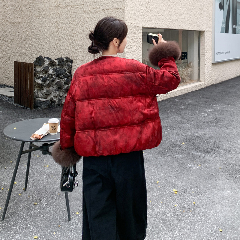 【现货】新中式暗纹提花狐狸真毛袖鹅绒服B001-M200P415控588,女装羽绒服,依依服饰