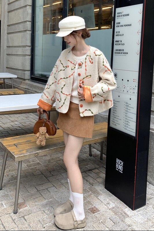 【现货】减龄撞色提花羊羔毛外套B001-8501-P155控238,女装毛呢外套,依依服饰