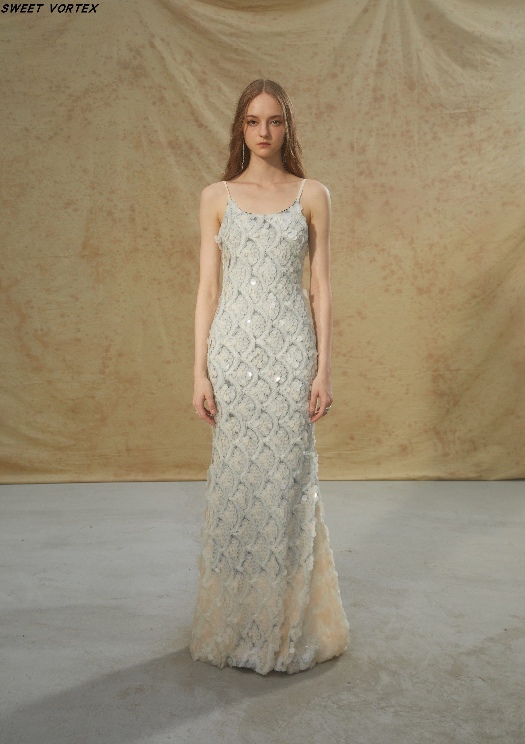 Deplumer黑底贝母白裹身吊带长裙