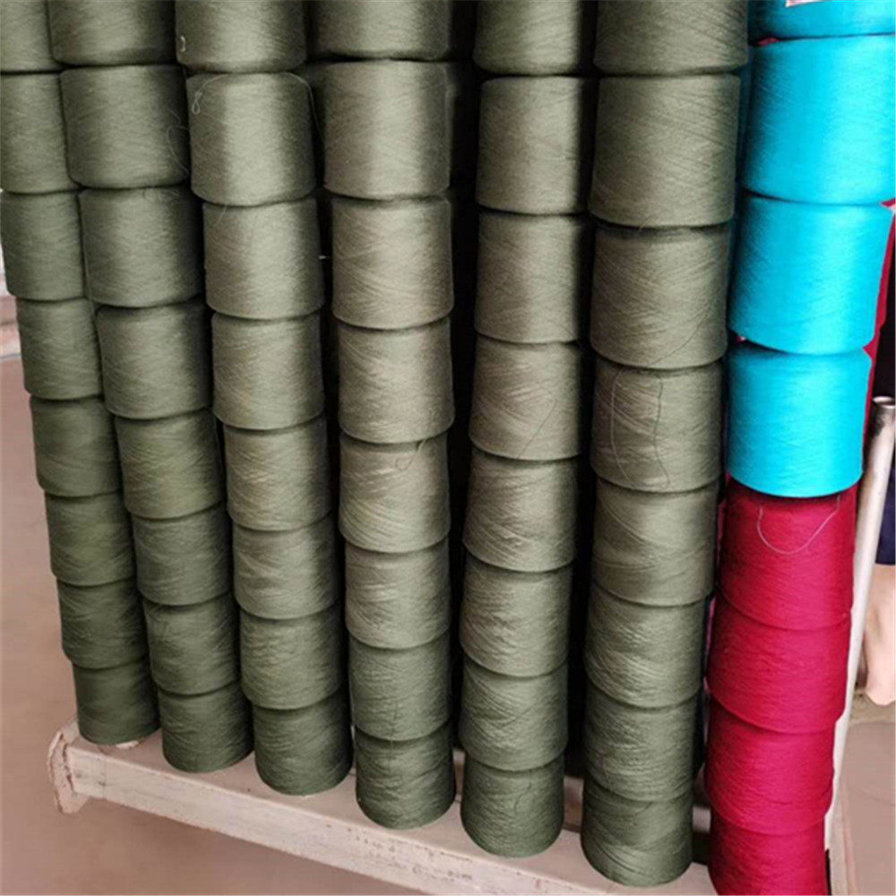 工厂直供60/3大有光涤纶线 60支3股涤纶短纤缝纫线 无接头筒子线