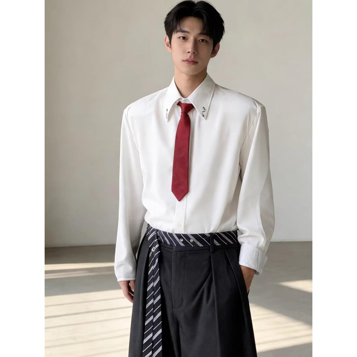 韩版高级感纯色简约宽松长袖衬衫男青春潮流百搭时尚休闲衬衫