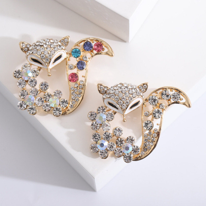 欧美时尚精致合金水钻胸针创意狐狸造型胸针百搭服饰配饰胸花配饰,饰品/流行首饰/时尚饰品新,胸针,淘宝优惠券,粉丝福利购,淘宝优惠卷