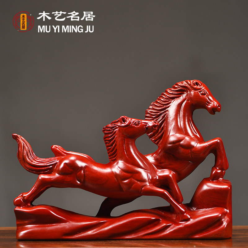红色实木雕刻马工艺品摆件双马雕刻红木马客厅家居开业送礼装饰品