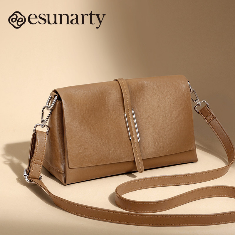 真皮女士斜挎包包2026新款女式单肩小方包高级质感软皮中年妈妈包,箱包皮具/热销女包/男包,通用款女包,淘宝优惠券,粉丝福利购,淘宝优惠卷