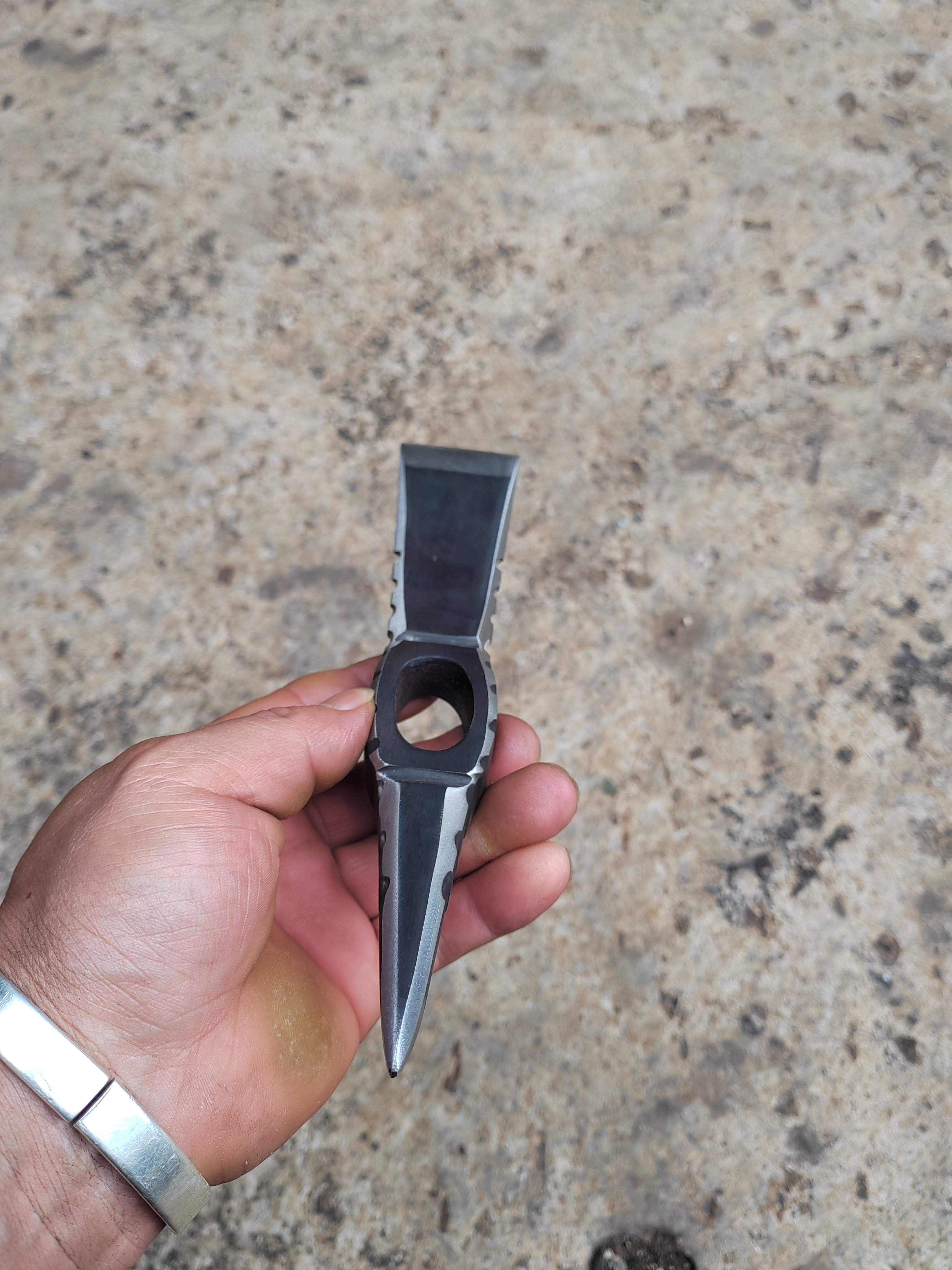 手工锻打小洋镐迷你镐两用镐纯钢淬火锻打小洋镐镐斧尖扁羊镐挖桩,农机/农具/农膜,镐,淘宝优惠券,粉丝福利购,淘宝优惠卷