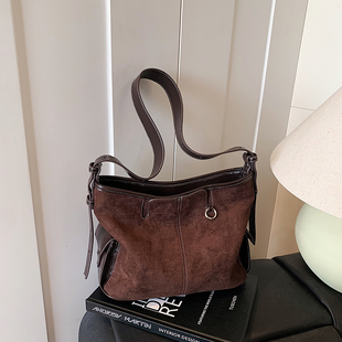 高级感包包女2025新款小众美拉德复古麂皮绒托特包百搭单肩斜挎包