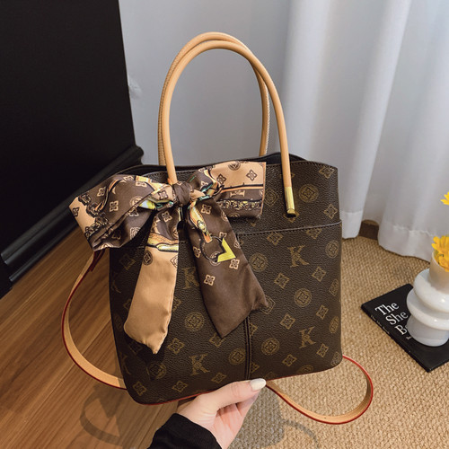 LAOYJA老花款轻奢时尚手提水桶包