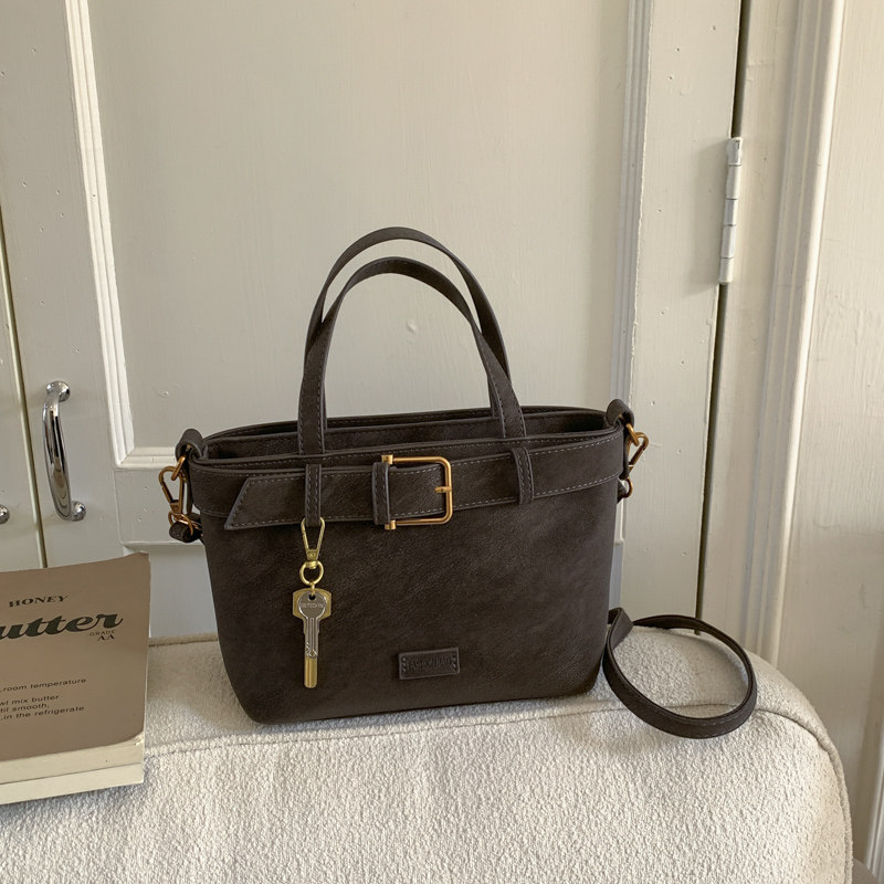 美拉德复古包包女式2025新款超火小众复古菜篮子包百搭单肩斜挎包,箱包皮具/热销女包/男包,通用款女包,淘宝优惠券,粉丝福利购,淘宝优惠卷