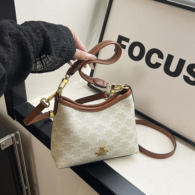 轻奢小众包包女式2025新款超火老花腋下水桶托特包百搭单肩斜挎包,箱包皮具/热销女包/男包,通用款女包,淘宝优惠券,粉丝福利购,淘宝优惠卷