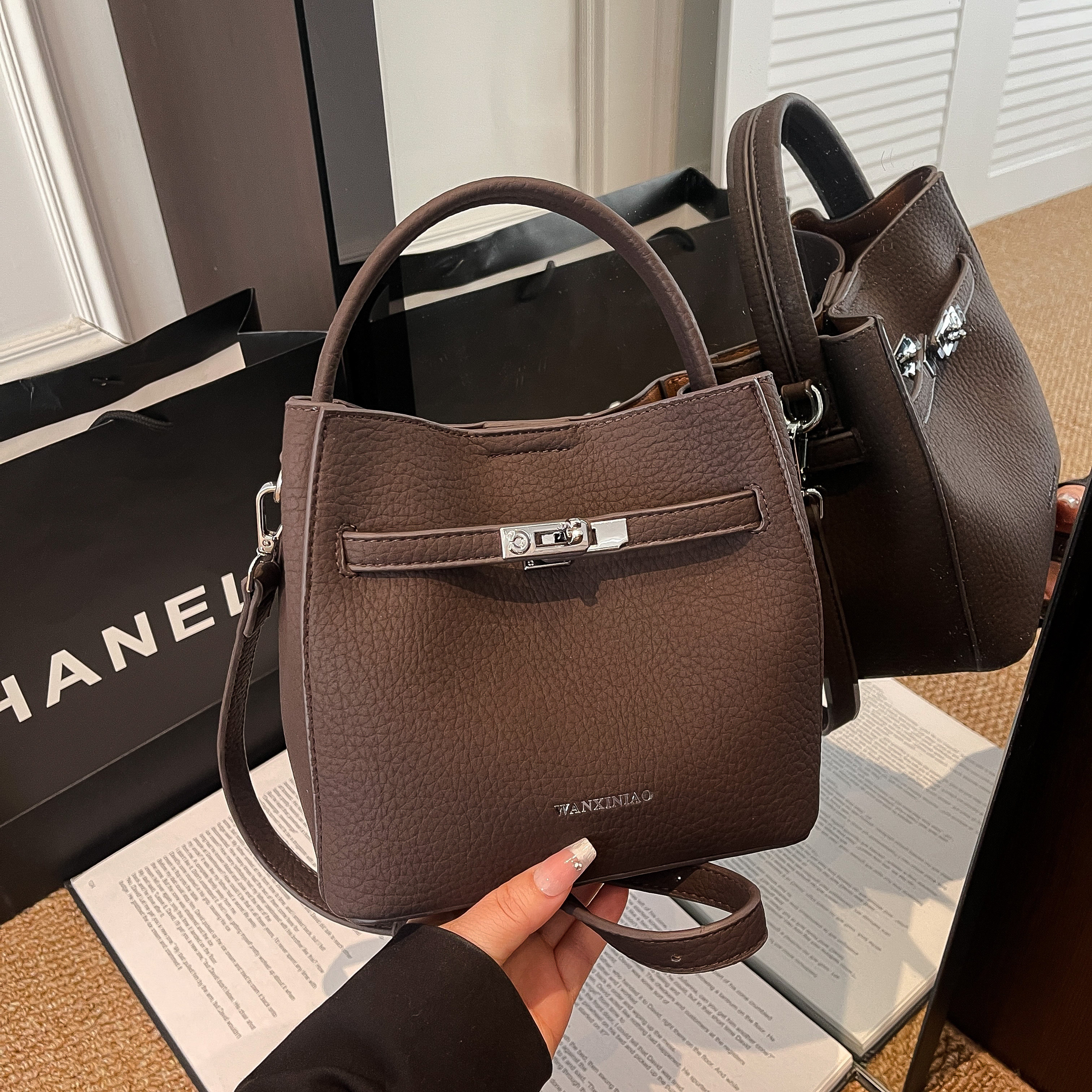 轻奢时尚荔枝纹软皮手拎水桶包2026新款韩系复古流行单肩斜挎包潮,箱包皮具/热销女包/男包,通用款女包,淘宝优惠券,粉丝福利购,淘宝优惠卷