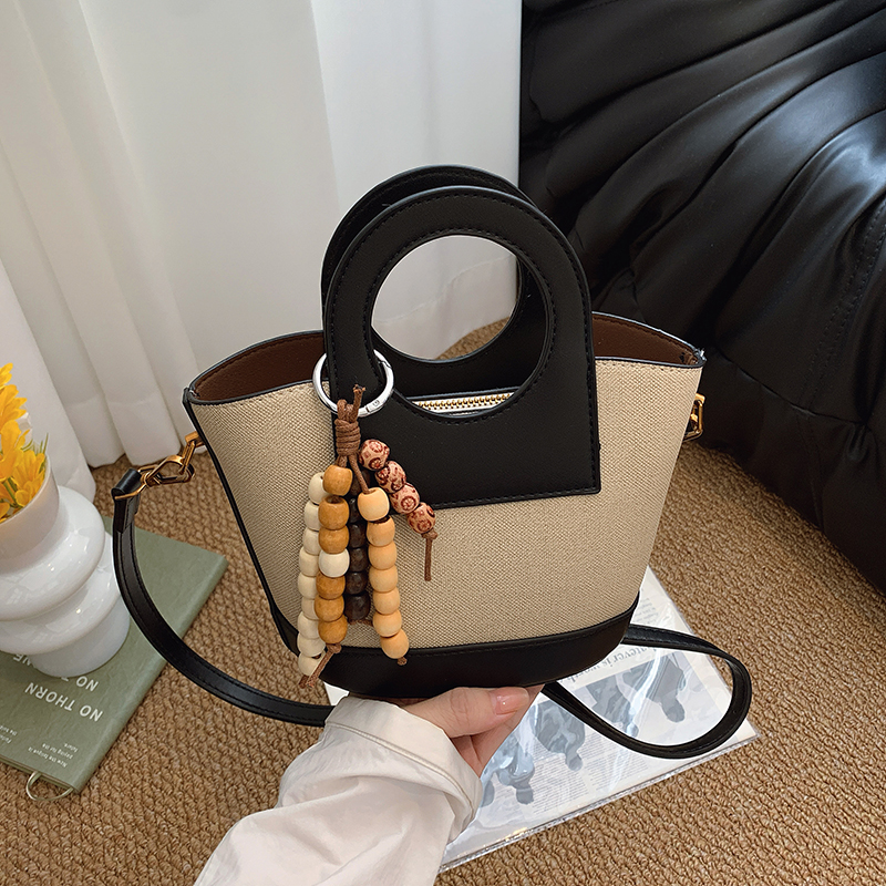 LAOYJA今年超火流行手拎小包包女