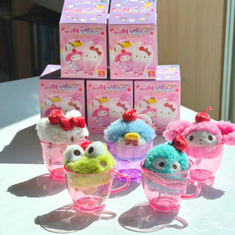 三丽鸥sanrio杯子毛绒挂件