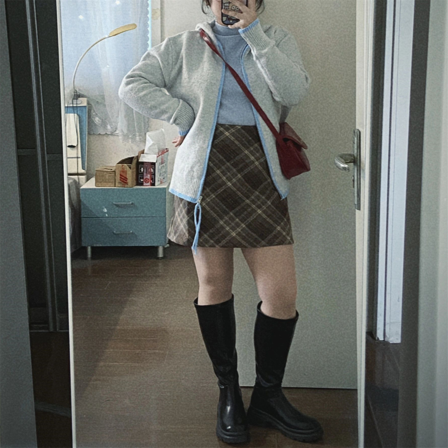 微胖mm洋气复古撞色格纹毛呢半身裙大码秋冬加厚呢子A字包臀短裙