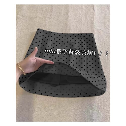 miu系高腰波点西装A字短裙裤穿搭