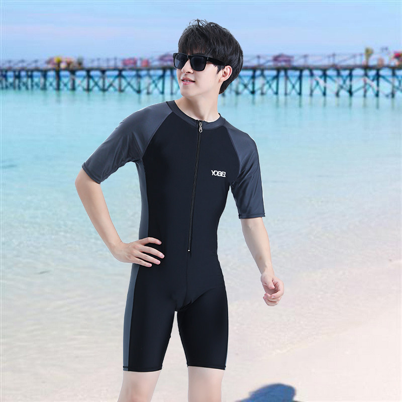 新款男士连体泳衣短袖专业训练泳装防晒速干初中男生青少年