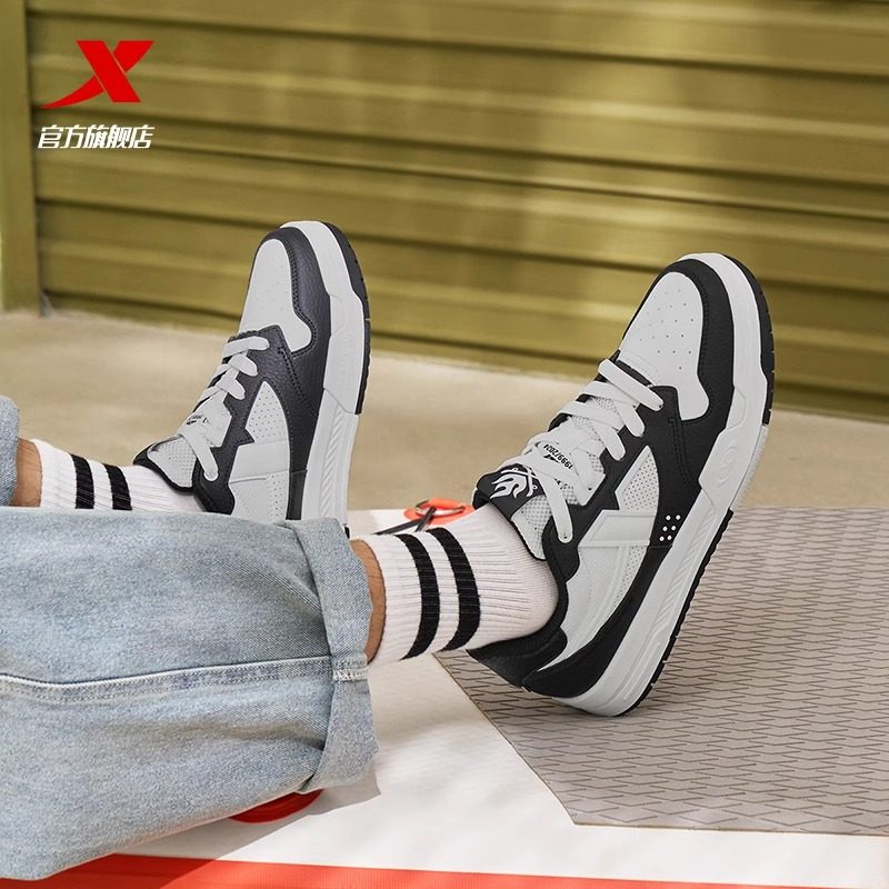 特步男鞋板鞋正品夏季新款男子透气休闲鞋运动板鞋976219310042