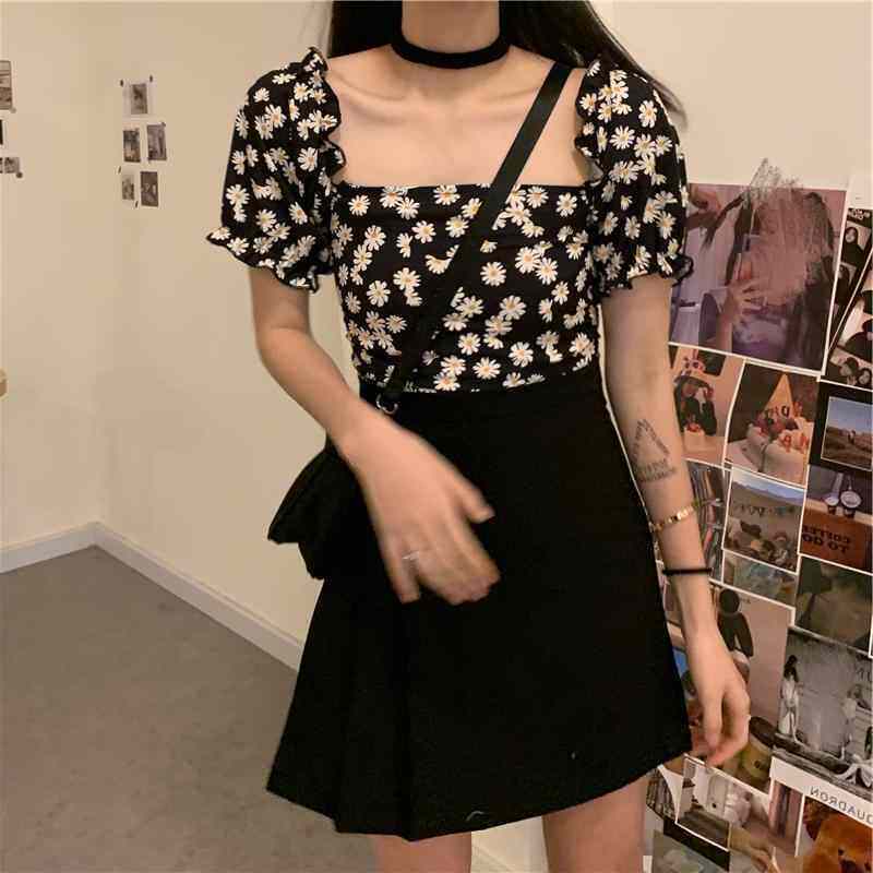 露肩方领韩版菊碎花雪纺衫衬衣女装夏季小雏短款修身短袖衬衫上衣在类目 女装/女士精品, 蕾丝衫/雪纺衫中 - 来自Buy2taobao.com提供专业的淘宝代购服务