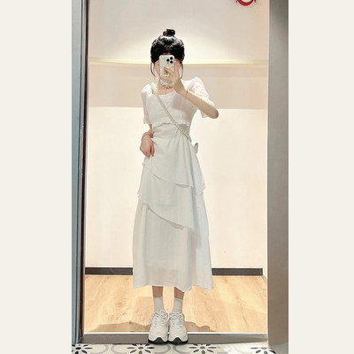 清仓！高级感白色连衣裙