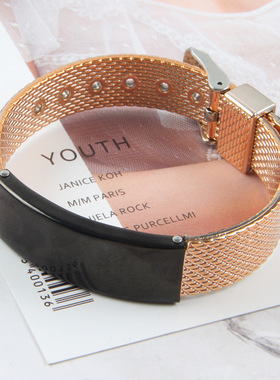 30年厂批发电镀黑色玫瑰金手饰男女刻字饰品不锈钢PU手链手饰现货