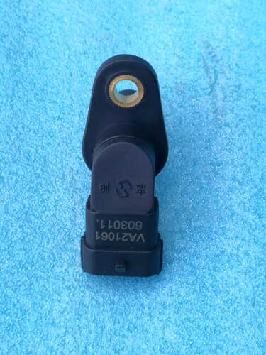 力帆丰顺 长安二代 南骏瑞逸LJ474QE凸轮轴位置传感器VA21061