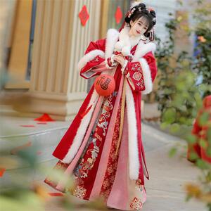 汉服女拜年过年服齐胸襦裙套装加厚加绒毛呢斗篷大衣2024秋冬款