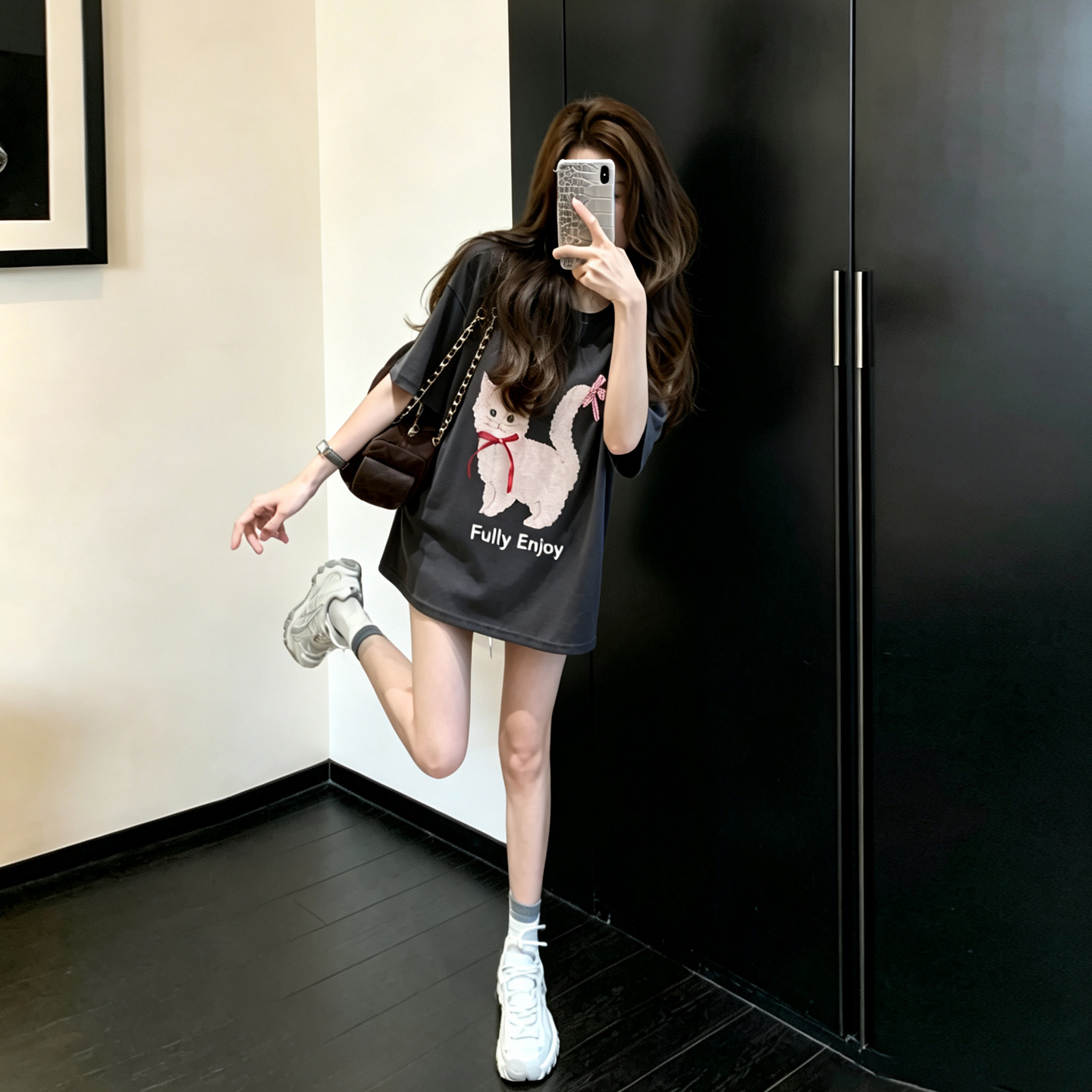 可爱猫咪印花蝴蝶结短袖深灰色T恤女宽松显瘦减龄中长款纯棉上衣