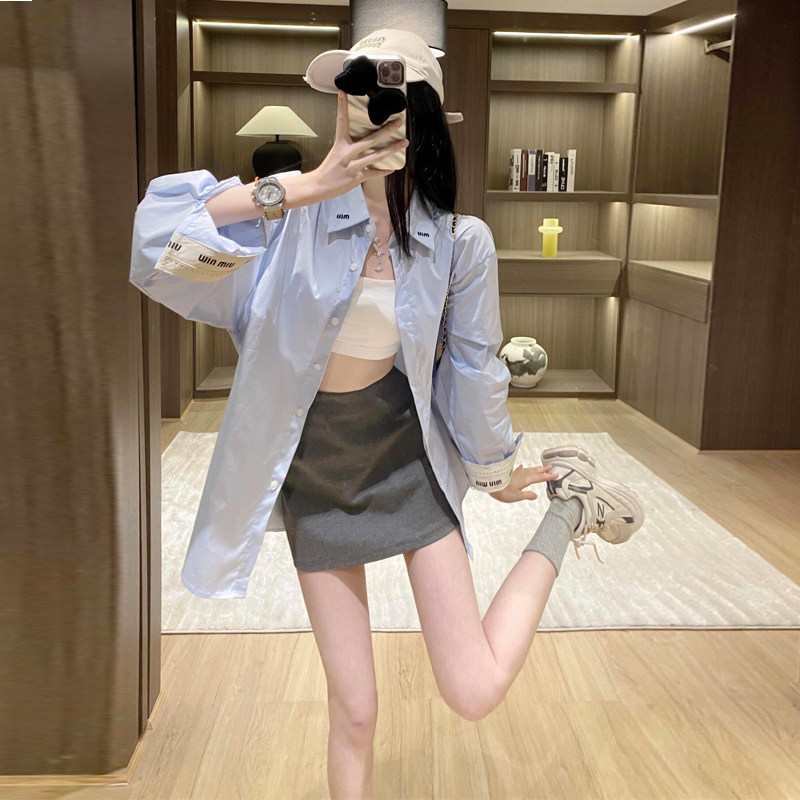 蓝色衬衫女2026新款高级感轻奢减龄洋气慵懒风薄款法式衬衣长外套