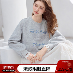 betu百图钉珠字母刺绣卫衣女2025年冬季新款蕾丝拼接无帽衫上衣